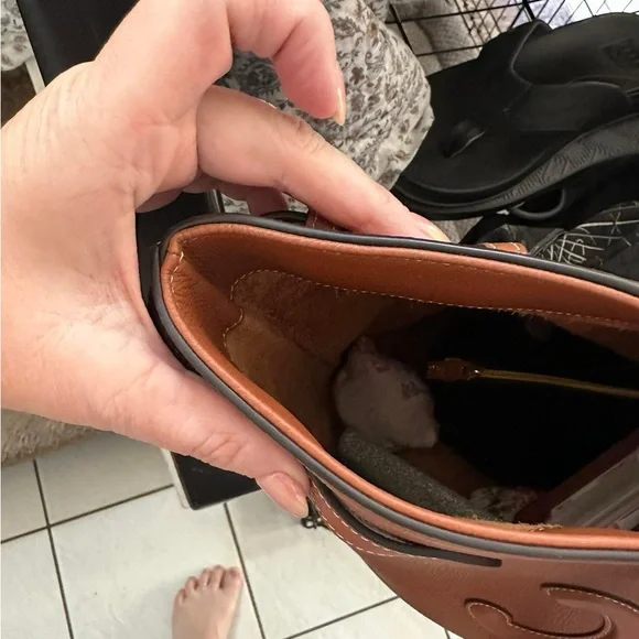 MEDIUM CABAS ANAÏS CUIR TRIOMPHE IN GRAINED CALFSKIN
Like new - Picture 13 of 16